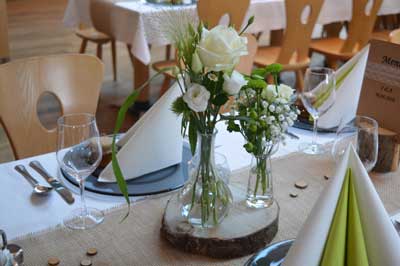 Feiern im Restaurant vom Berggasthaus Friedrichhütte im Schigebiet Stuhleck von Spital am Semmering